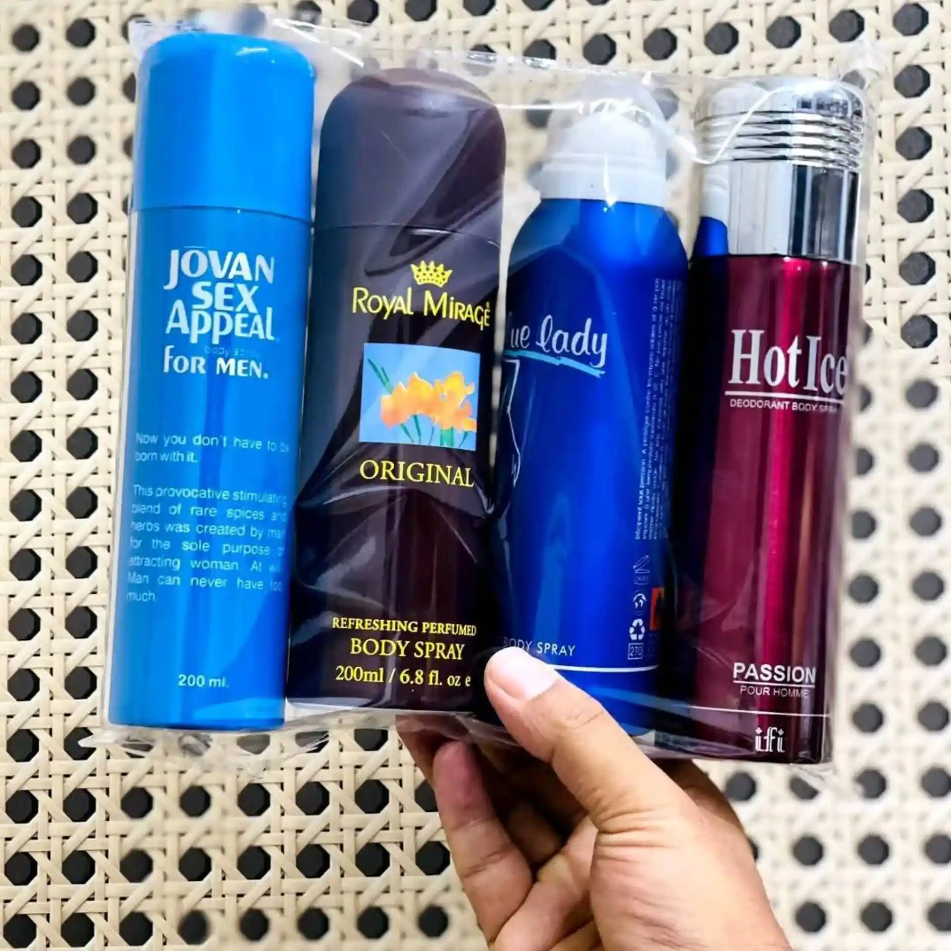 ✨4PCS Premium Perfume Combo (২০০ মি.লি. করে) 🎁 ডেলিভারি চার্জ সম্পূর্ণ ফ্রি😱 সীমিত সময়ের অফার!😊